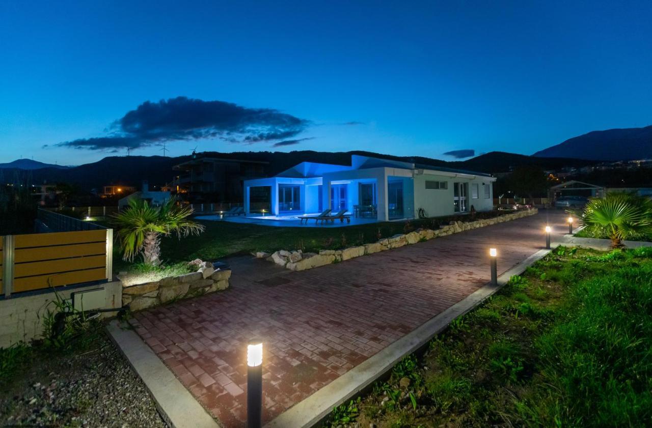 La Villa Del Mare - Nafpaktos Beach Exterior photo